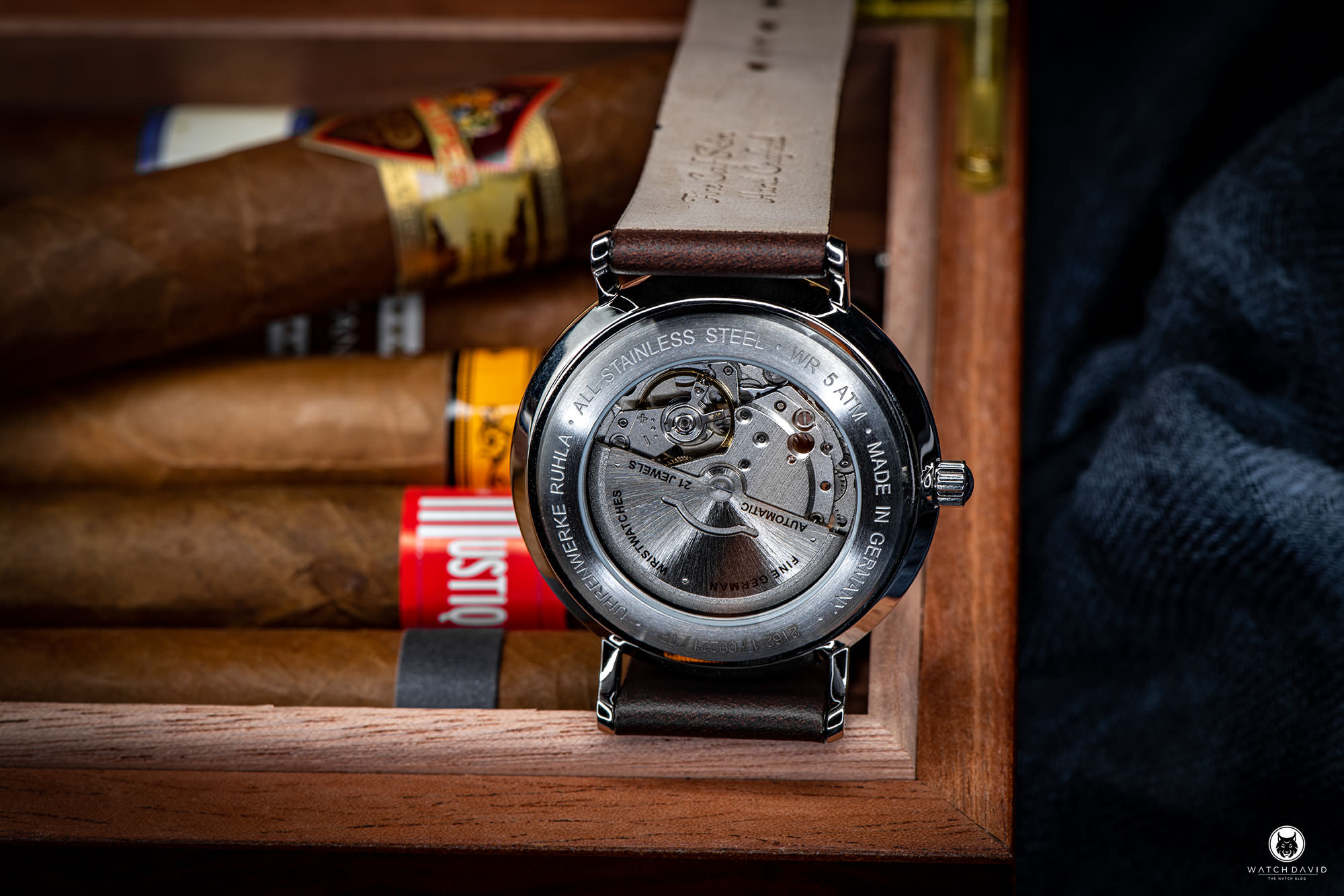 2162 WATCHDAVID® Automatic Review – Bauhaus Watch